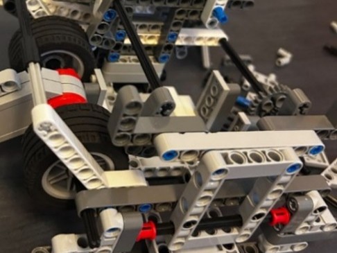 Shuffle mechanism prototype